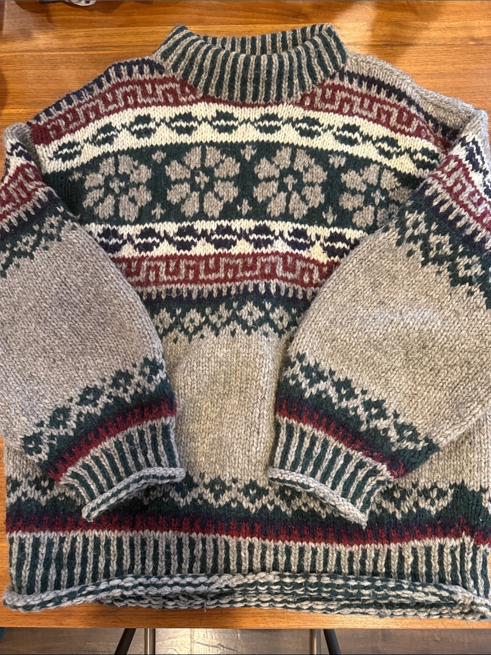 Vintage Rey Wear Hand-Knit Wool Sweater –fair isle Nordic snowflake  – Size XL